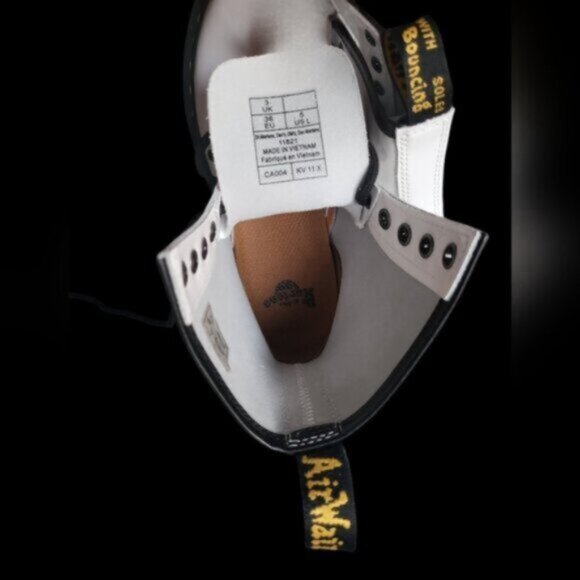 Dr Martens 1460 WOMEN'S SMOOTH LEATHER LACE UP BOOTS White Sz 5 NEW - Picture 7 of 9